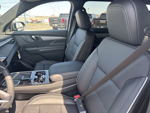 Buick Enclave Vehicle Full-screen Gallery Image 11