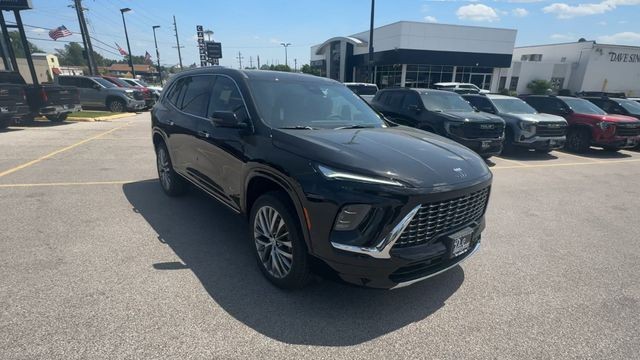 Buick Enclave Vehicle Full-screen Gallery Image 02