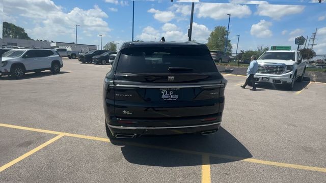 Buick Enclave Vehicle Full-screen Gallery Image 07