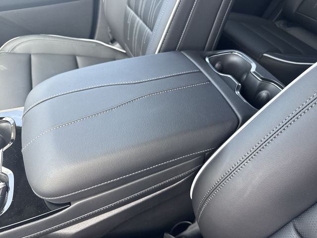 Buick Enclave Vehicle Full-screen Gallery Image 21