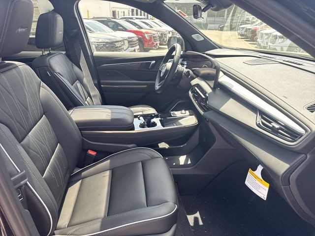 Buick Enclave Vehicle Full-screen Gallery Image 26