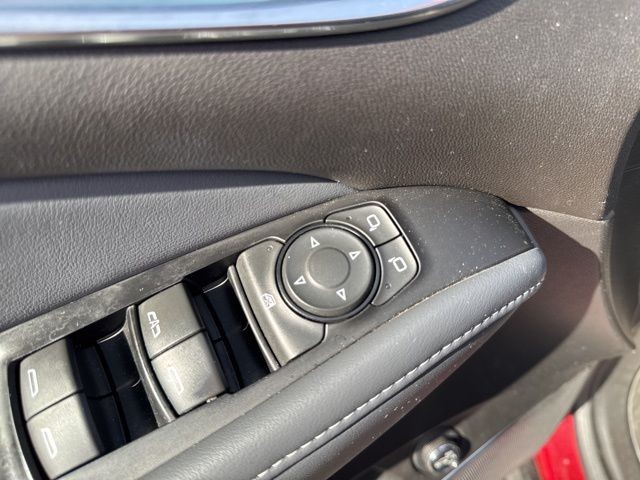 Buick Enclave Vehicle Full-screen Gallery Image 15