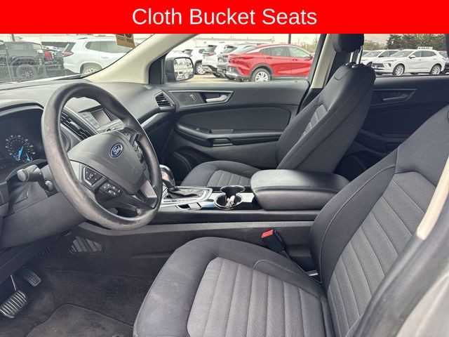 Ford Edge Vehicle Full-screen Gallery Image 13