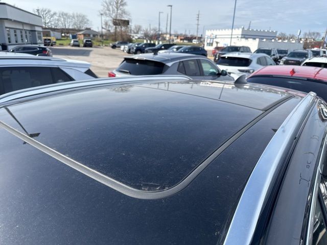 Buick Envision Vehicle Full-screen Gallery Image 05