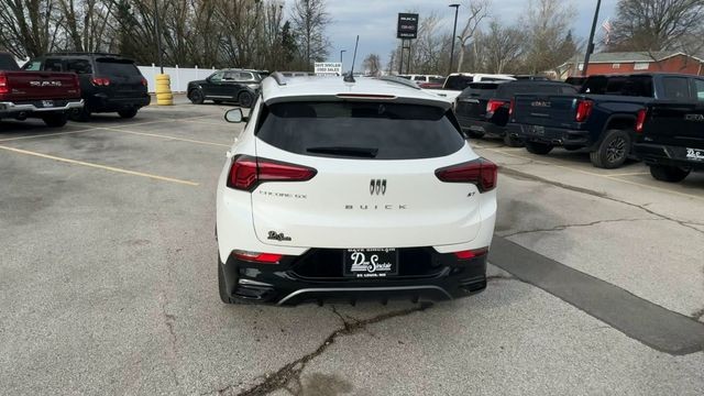 Buick Encore GX Vehicle Full-screen Gallery Image 07