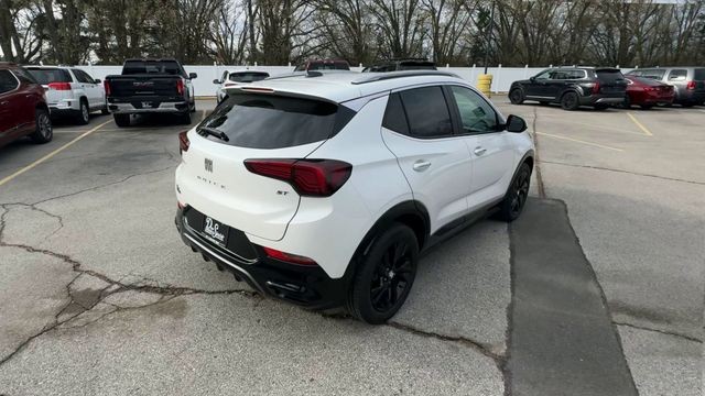 Buick Encore GX Vehicle Full-screen Gallery Image 08