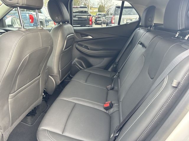 Buick Encore GX Vehicle Full-screen Gallery Image 23