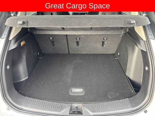 Buick Encore GX Vehicle Full-screen Gallery Image 24