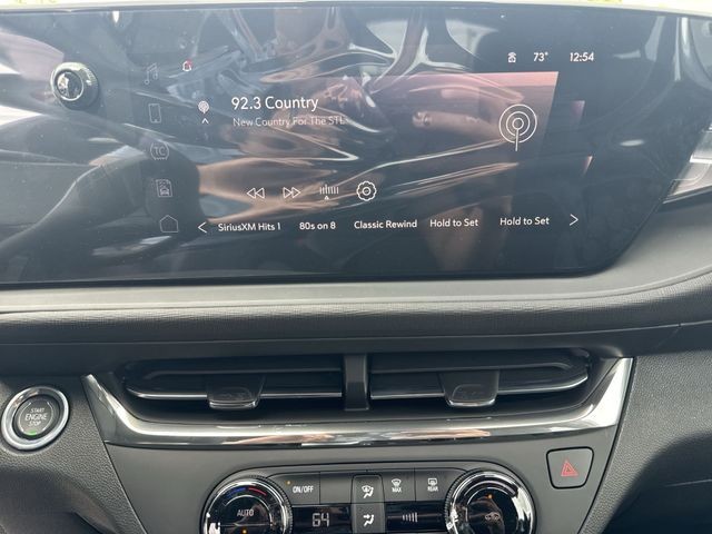 Buick Envista Vehicle Full-screen Gallery Image 16