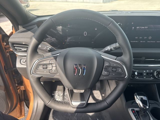 Buick Envista Vehicle Full-screen Gallery Image 14