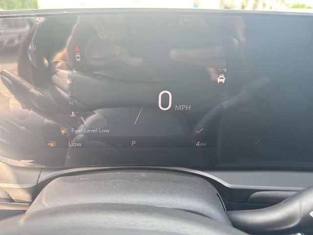 Buick Envista Vehicle Full-screen Gallery Image 15