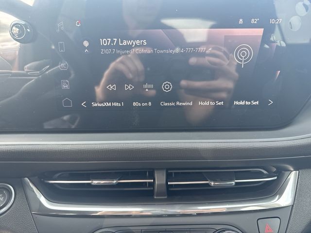 Buick Envista Vehicle Full-screen Gallery Image 16