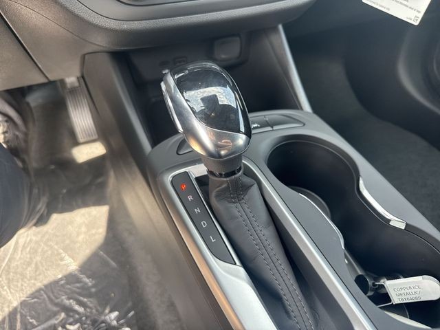 Buick Envista Vehicle Full-screen Gallery Image 19