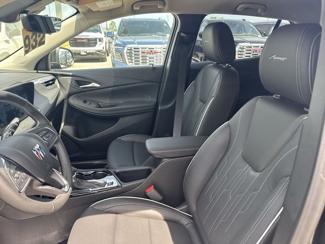 Buick Encore GX Vehicle Full-screen Gallery Image 11