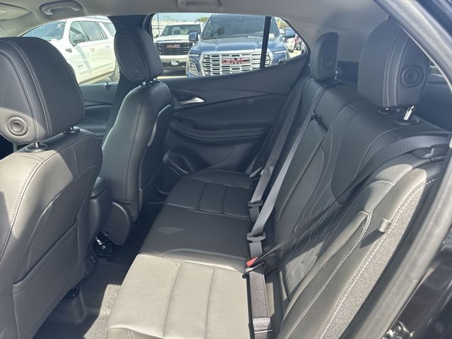 Buick Encore GX Vehicle Full-screen Gallery Image 21