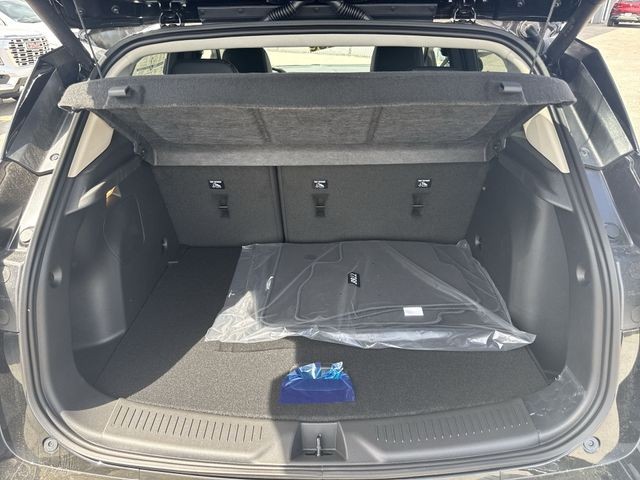 Buick Encore GX Vehicle Full-screen Gallery Image 22