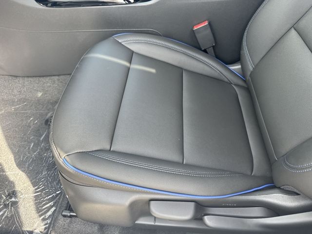 Buick Envista Vehicle Full-screen Gallery Image 12