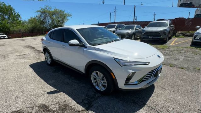 Buick Envista Vehicle Full-screen Gallery Image 02