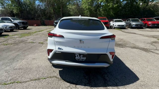 Buick Envista Vehicle Full-screen Gallery Image 07