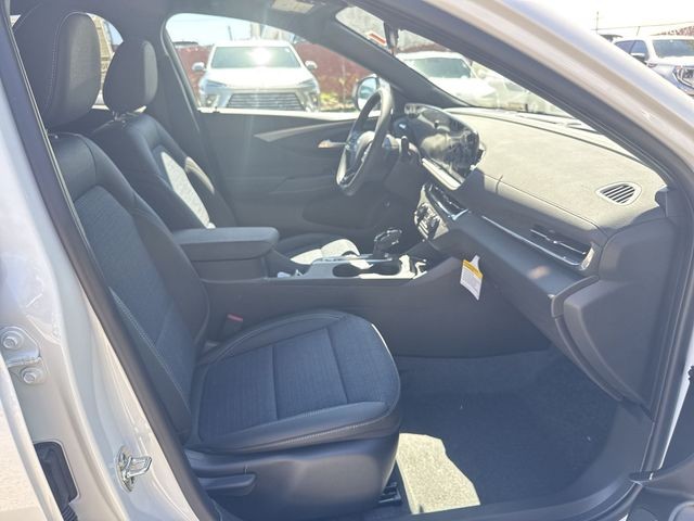 Buick Envista Vehicle Full-screen Gallery Image 23