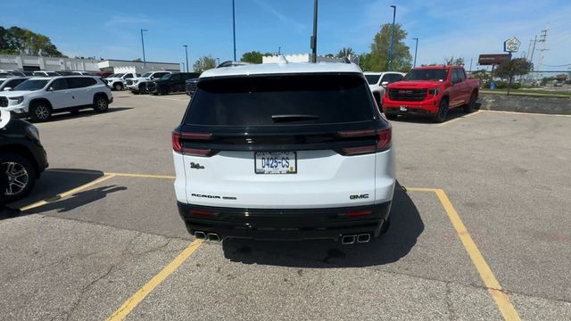 GMC Acadia Vehicle Full-screen Gallery Image 07