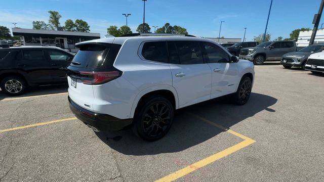GMC Acadia Vehicle Full-screen Gallery Image 08