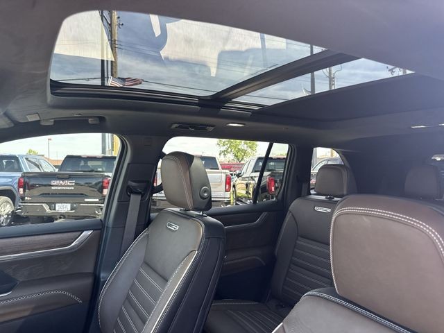 GMC Acadia Vehicle Full-screen Gallery Image 22