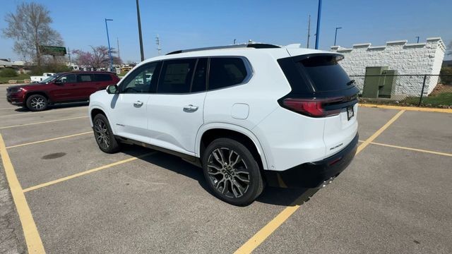 GMC Acadia Vehicle Full-screen Gallery Image 06