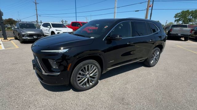 Buick Enclave Vehicle Full-screen Gallery Image 04