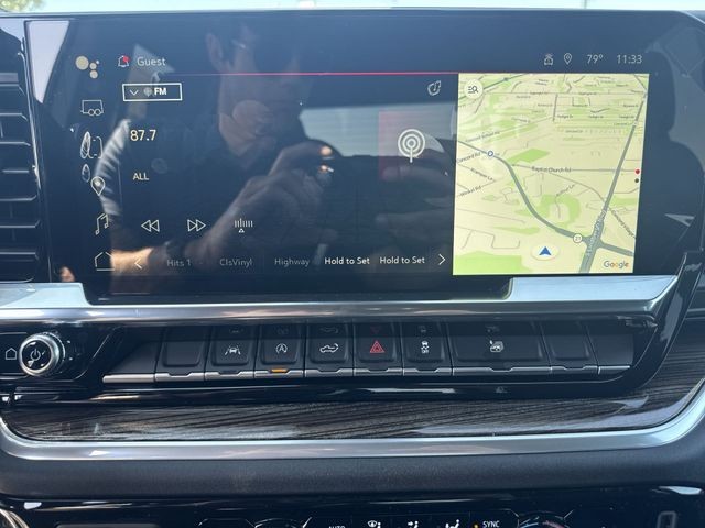 GMC Sierra 1500 Vehicle Full-screen Gallery Image 16