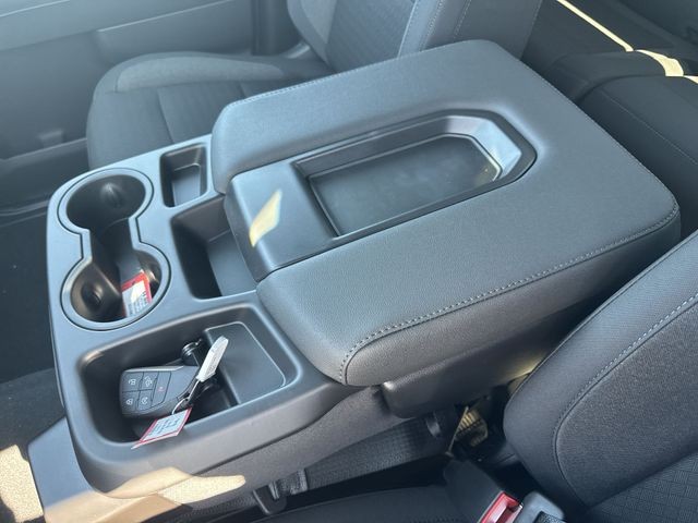 GMC Sierra 1500 Vehicle Full-screen Gallery Image 21