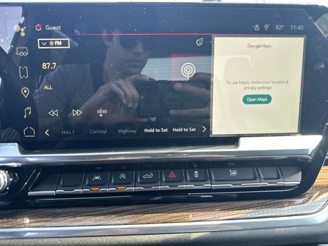 GMC Sierra 1500 Vehicle Full-screen Gallery Image 16