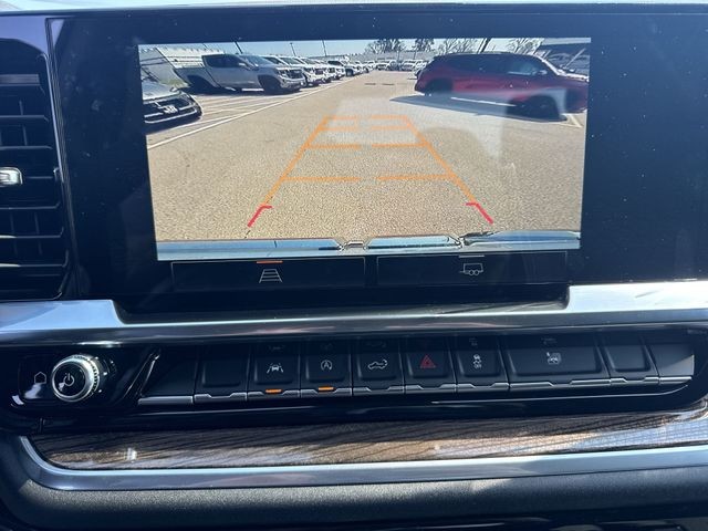 GMC Sierra 1500 Vehicle Full-screen Gallery Image 17