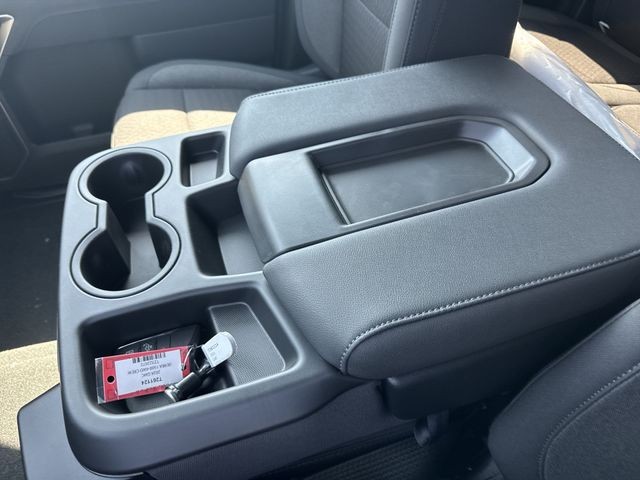 GMC Sierra 1500 Vehicle Full-screen Gallery Image 21