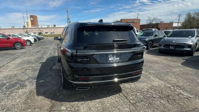Buick Enclave Vehicle Full-screen Gallery Image 07