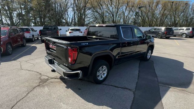 GMC Sierra 1500 Vehicle Full-screen Gallery Image 10