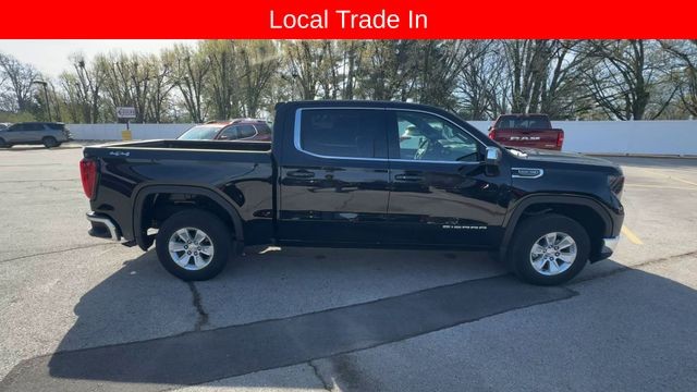 GMC Sierra 1500 Vehicle Full-screen Gallery Image 11