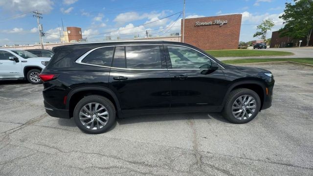 Buick Enclave Vehicle Full-screen Gallery Image 09