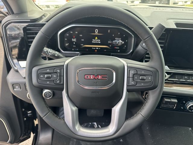 GMC Sierra 1500 Vehicle Full-screen Gallery Image 14