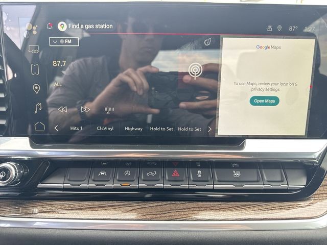 GMC Sierra 1500 Vehicle Full-screen Gallery Image 16