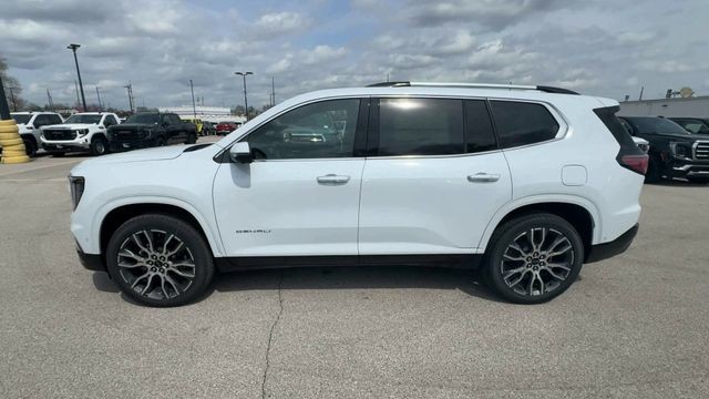 GMC Acadia Vehicle Full-screen Gallery Image 05
