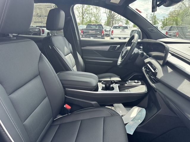 Buick Enclave Vehicle Full-screen Gallery Image 25
