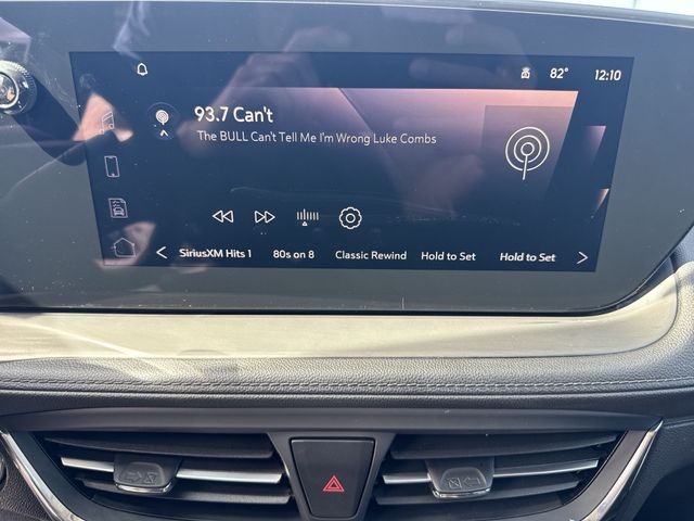 Buick Encore GX Vehicle Full-screen Gallery Image 16