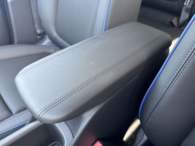 Buick Encore GX Vehicle Full-screen Gallery Image 20