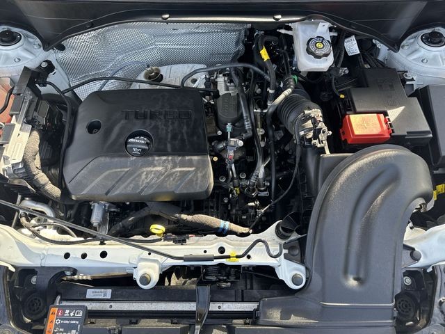 Buick Encore GX Vehicle Full-screen Gallery Image 28