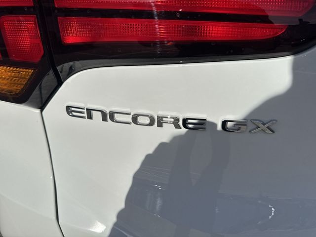 Buick Encore GX Vehicle Full-screen Gallery Image 29