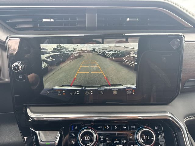 GMC Sierra 1500 Vehicle Full-screen Gallery Image 17