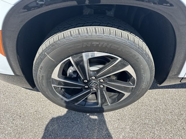 Buick Enclave Vehicle Full-screen Gallery Image 10