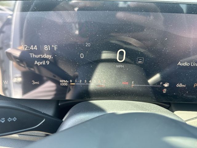 Buick Enclave Vehicle Full-screen Gallery Image 15
