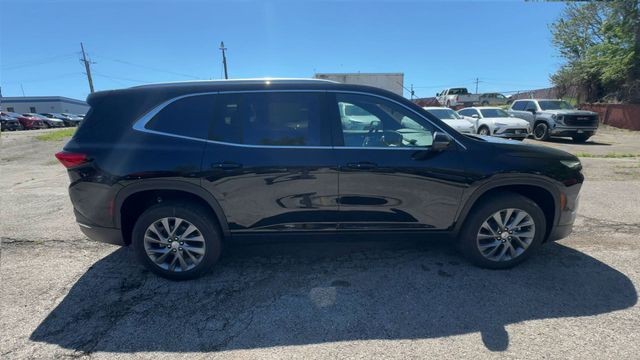 Buick Enclave Vehicle Full-screen Gallery Image 09